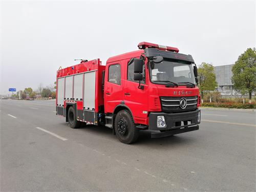 東風(fēng)5.5噸泡沫消防車